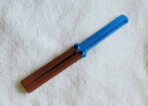 Brown Handle, Light Blue Comb