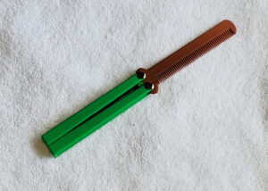 Light Green Handle, Brown Comb