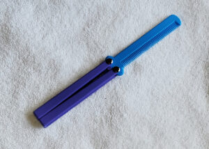 Purple Handle, Light Blue Comb