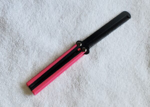TT- Pink and Black Handle, Black Comb