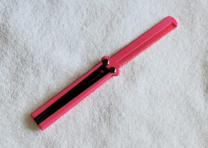 TT- Pink and Black Handle, Pink Comb